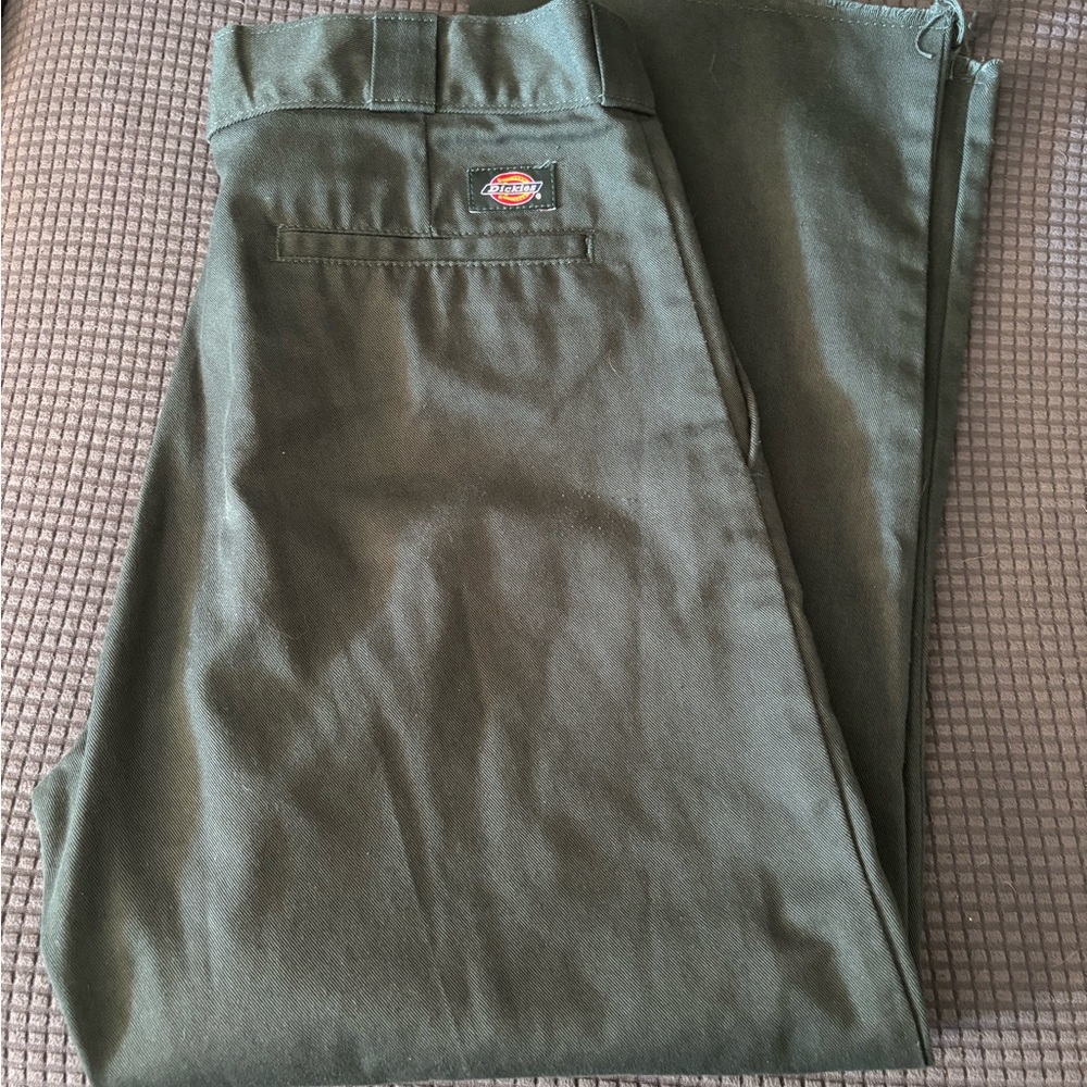 Dickies Men's Olive Chinos